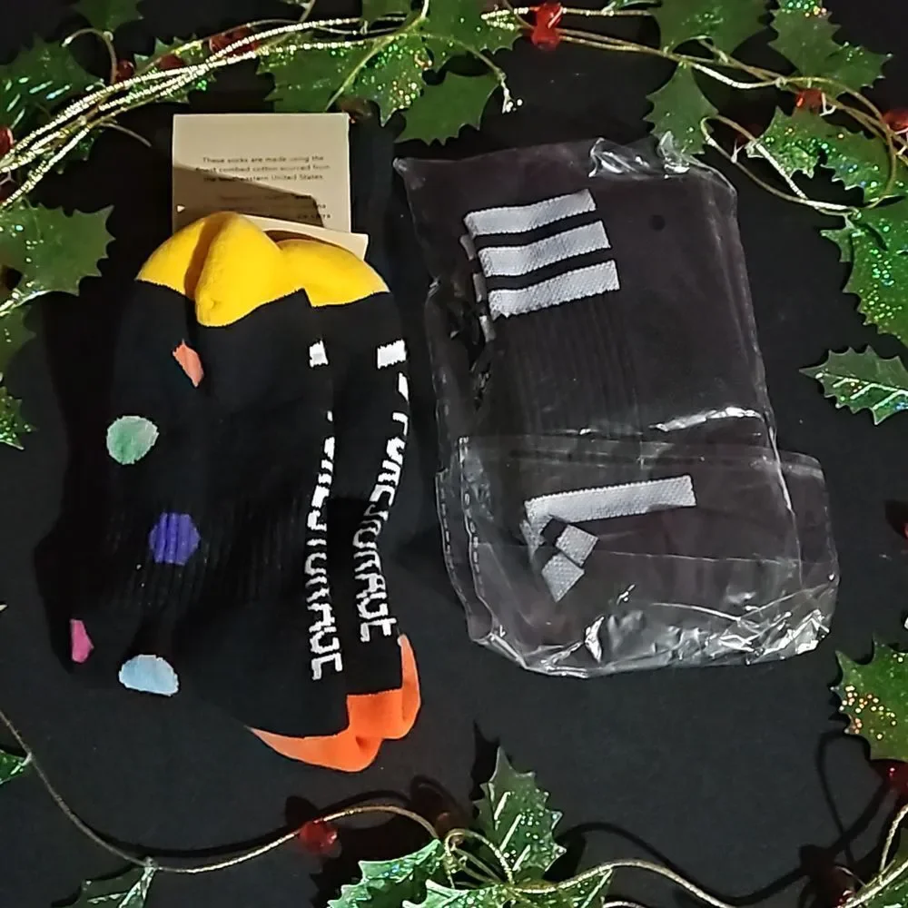 Men's Assorted Sock Bundle of 4 size Medium NWT